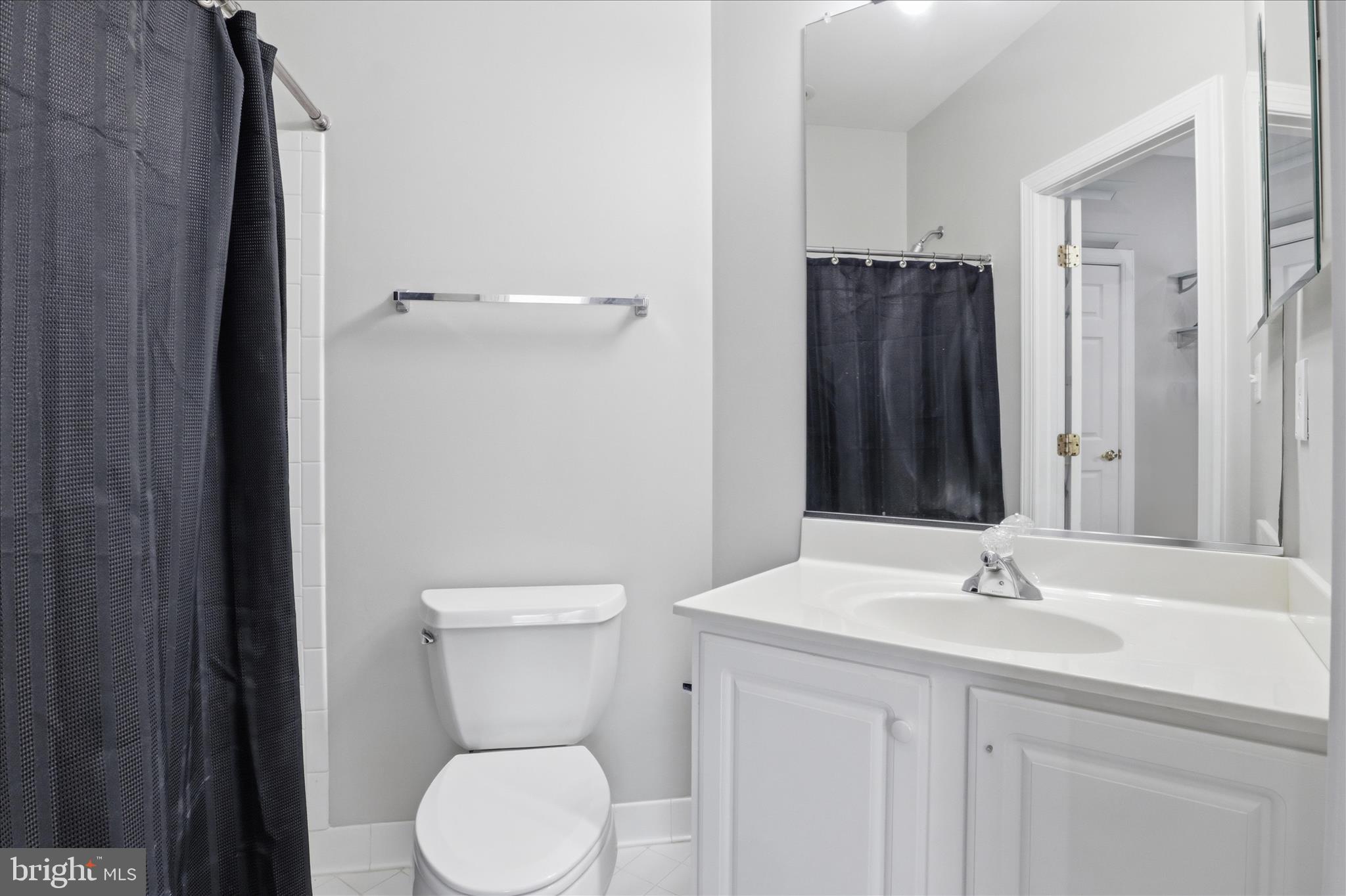 LAUREL CREEK - Residential