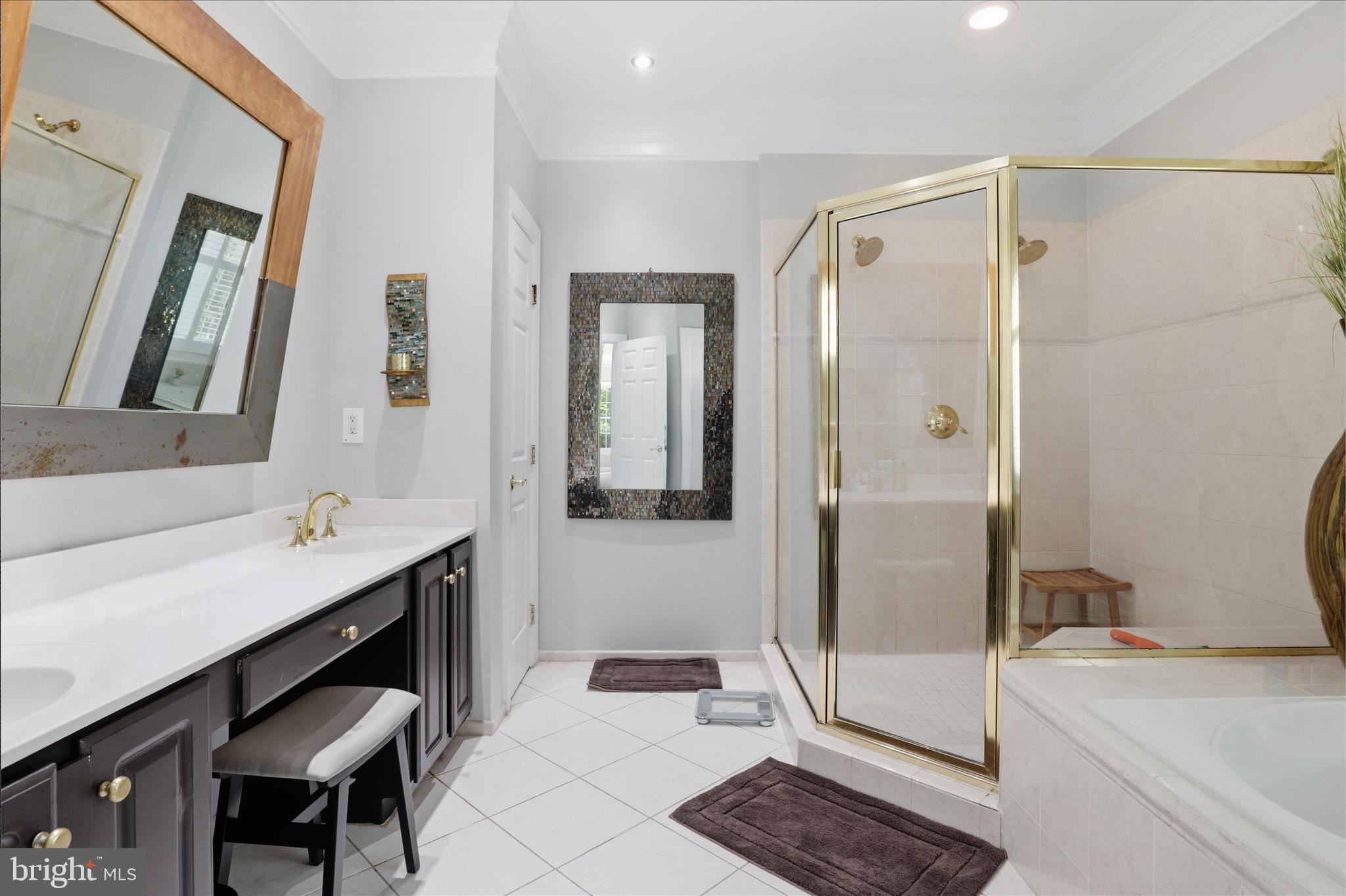 LAUREL CREEK - Residential