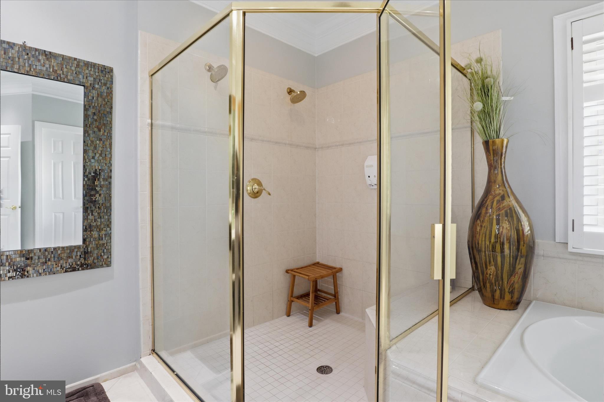 LAUREL CREEK - Residential