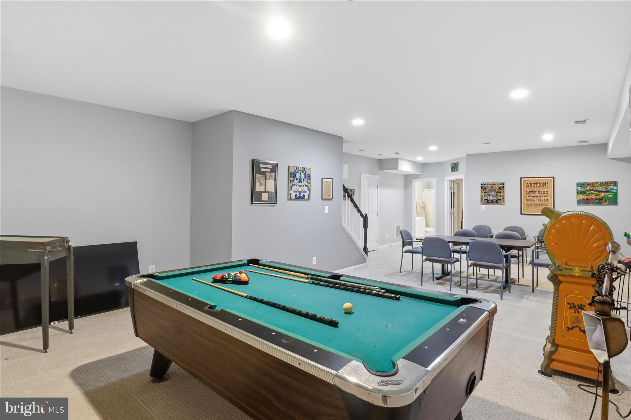 LAUREL CREEK - Residential