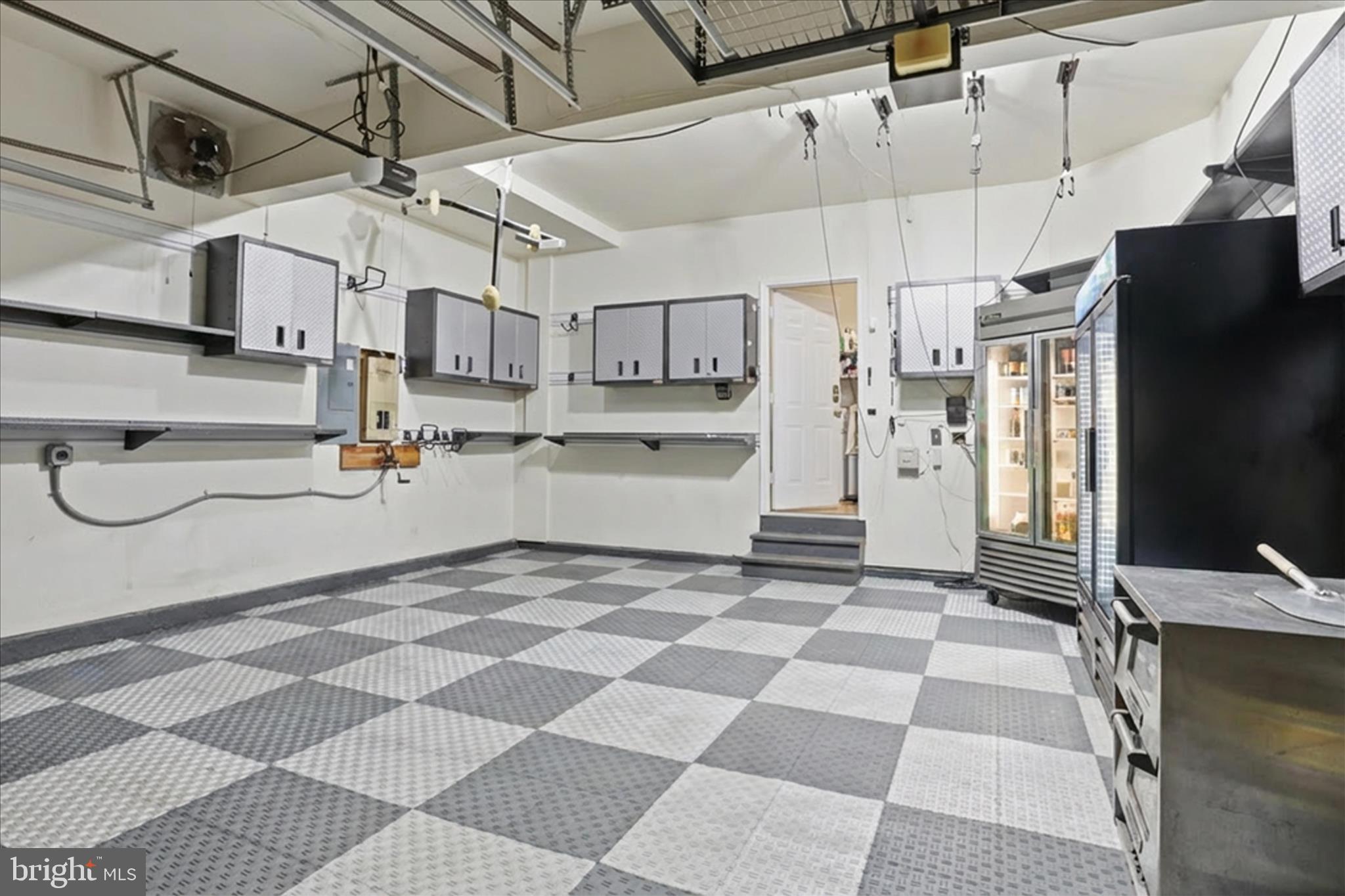 LAUREL CREEK - Residential