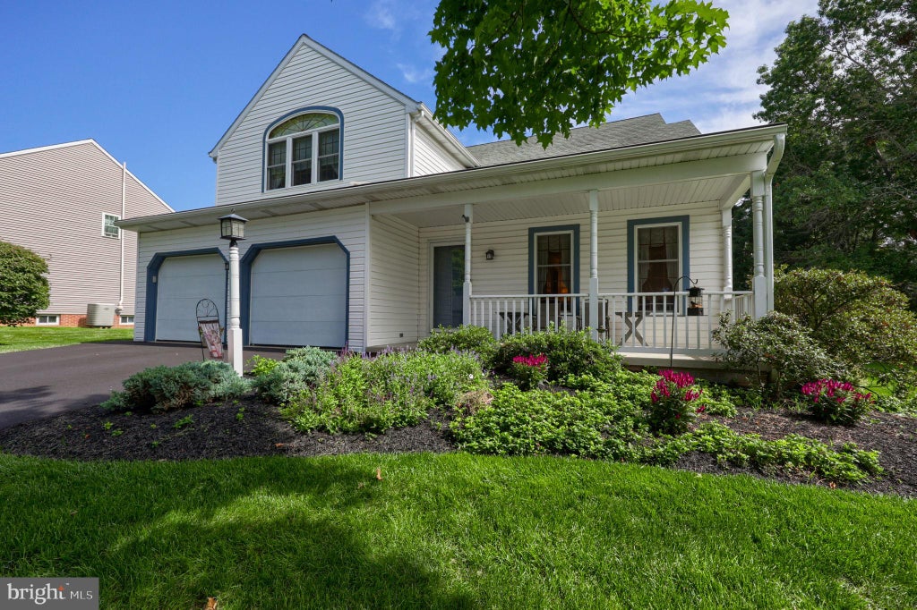 Photo of 260 S Homestead Drive, LANDISVILLE, PA 17538 (MLS # PALA2095364)