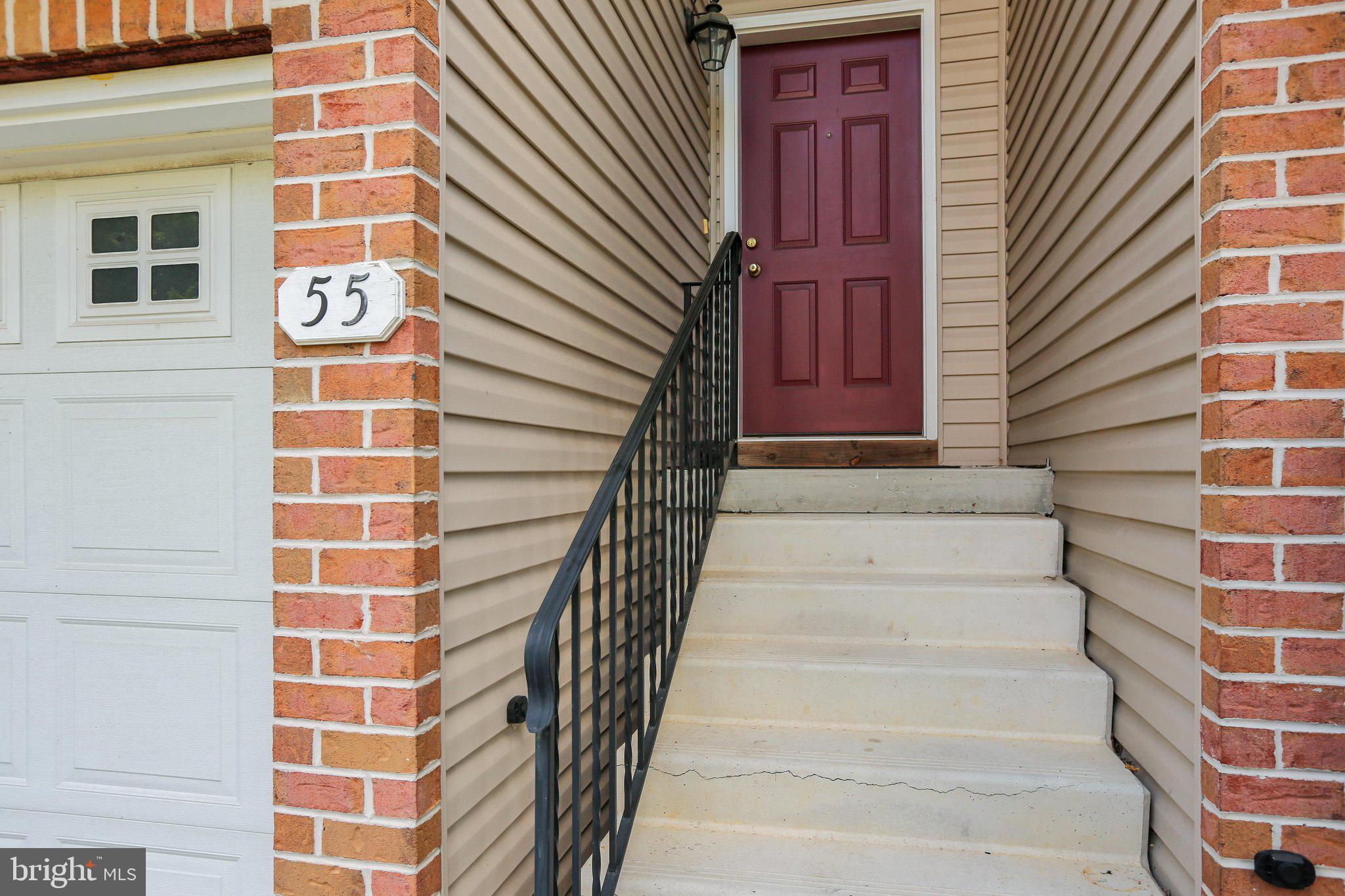 55 PARKSIDE DR