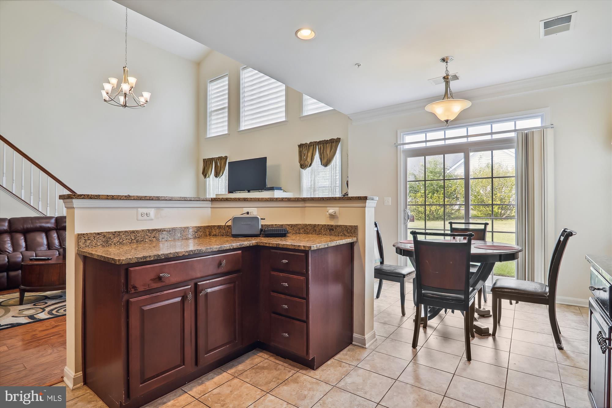 CAMERON GROVE - Residential