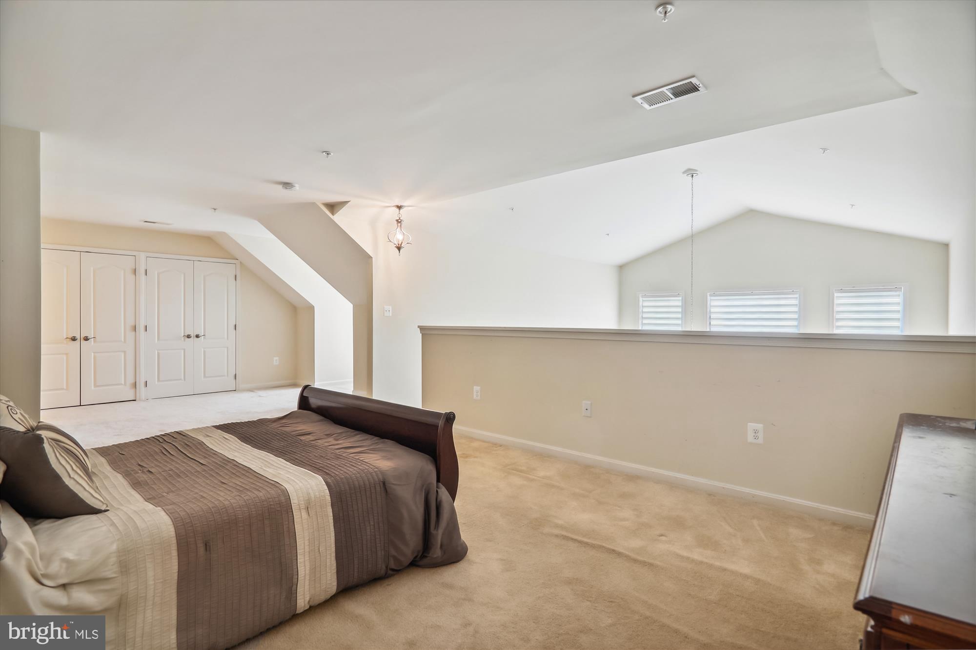 CAMERON GROVE - Residential