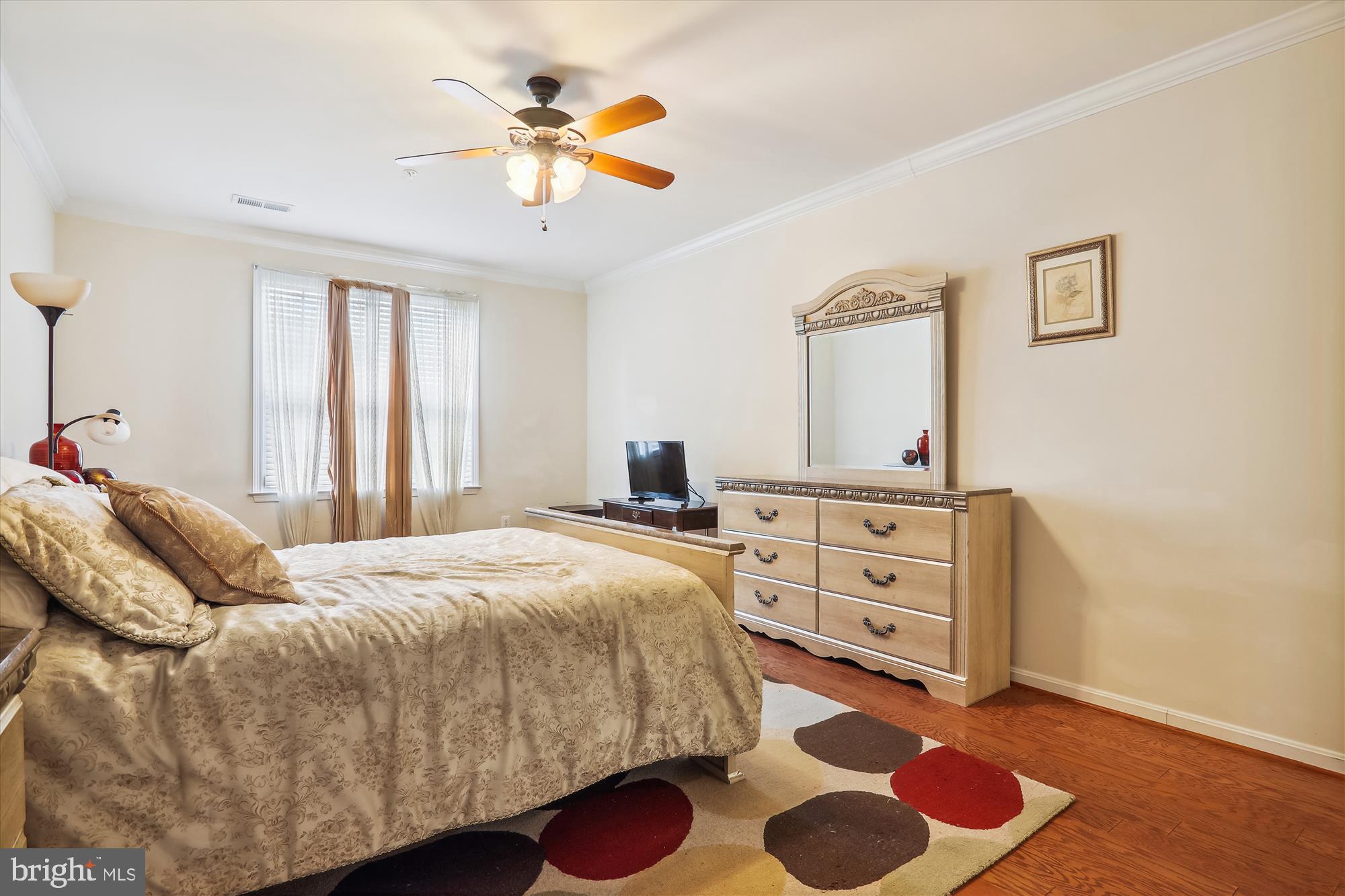 CAMERON GROVE - Residential