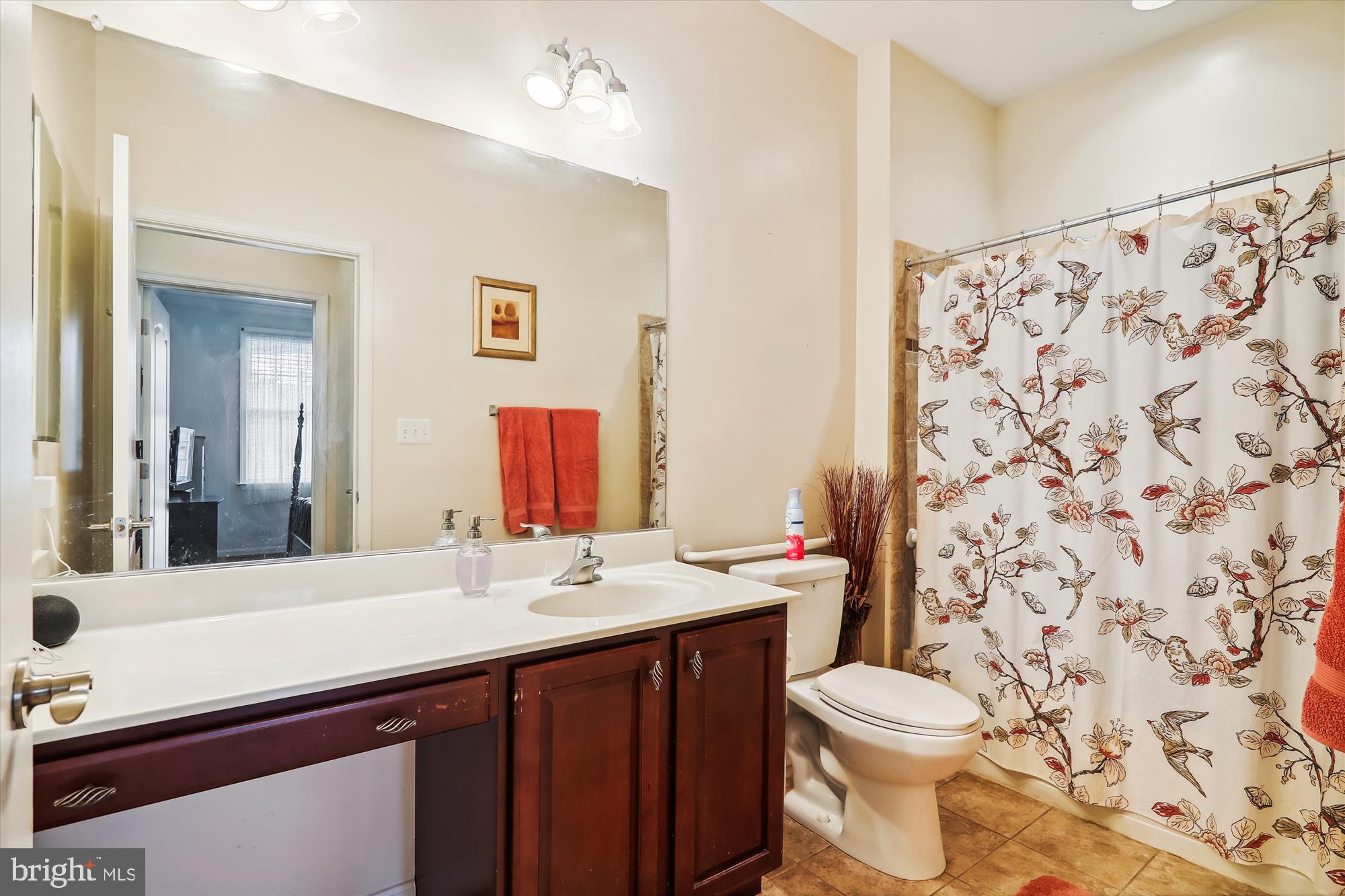 CAMERON GROVE - Residential