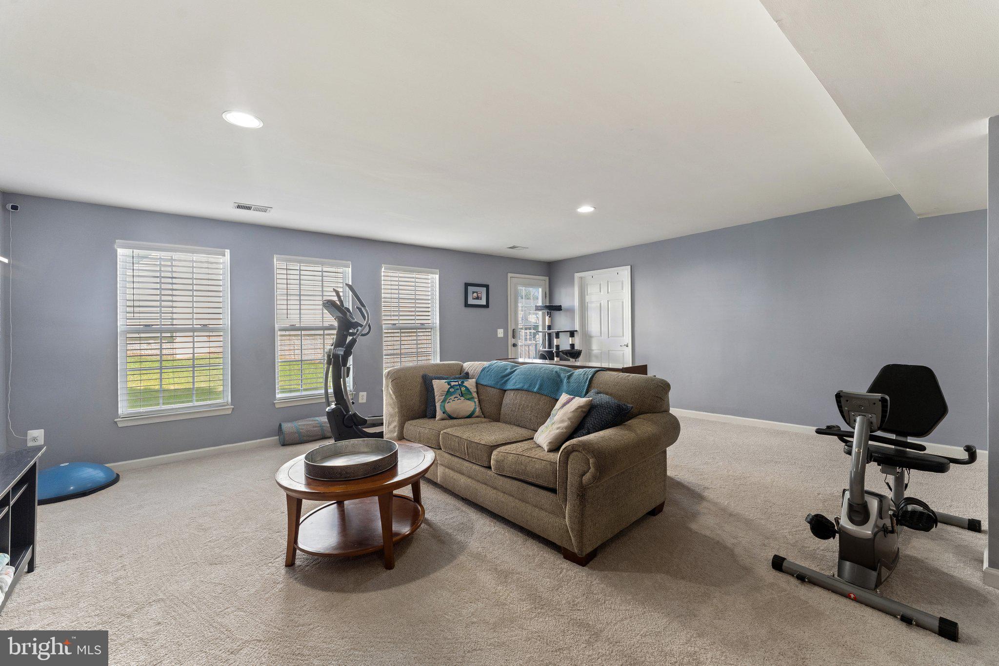 VILLAS AT THE RIDGES - Residential