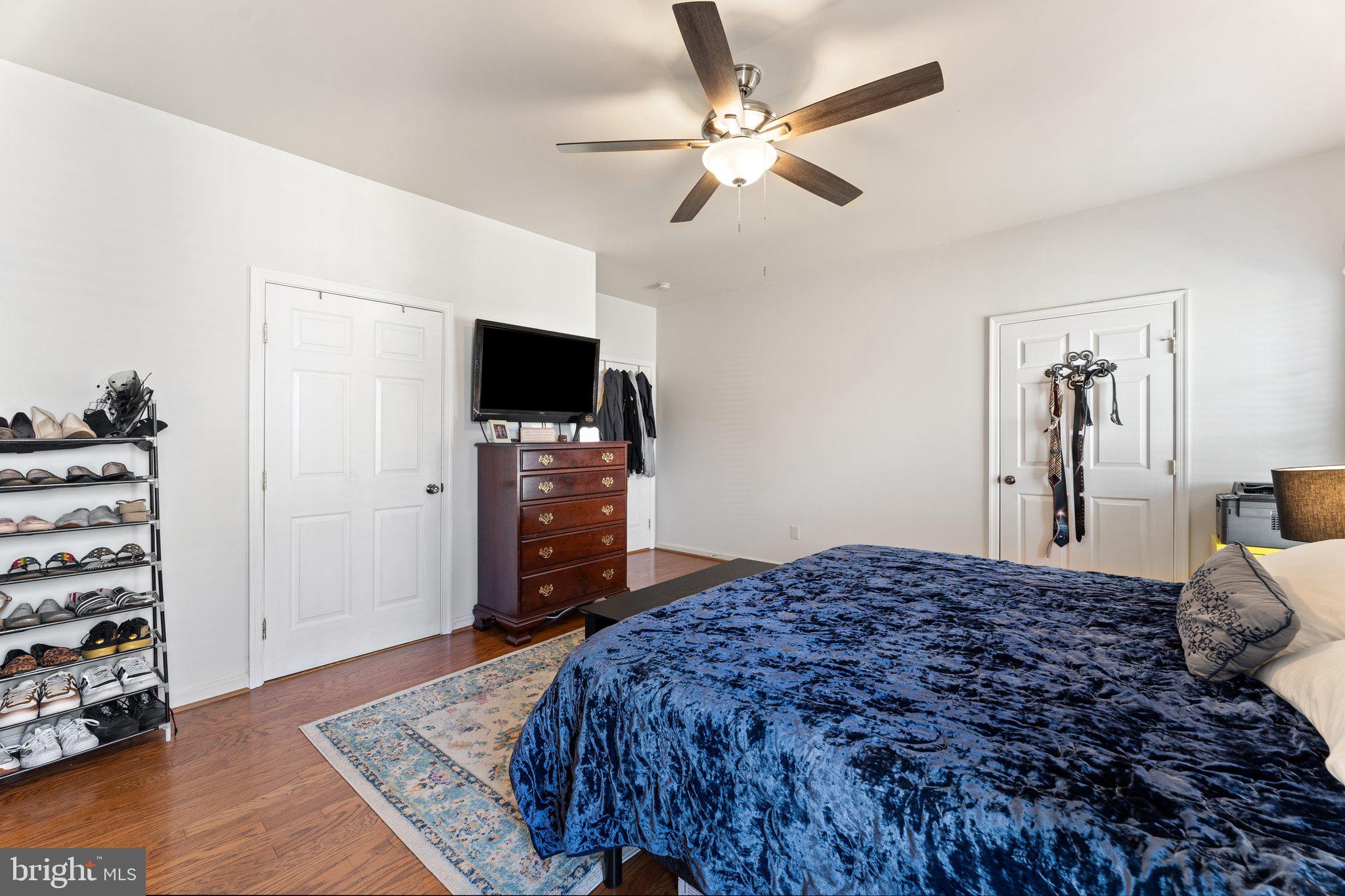 VILLAS AT THE RIDGES - Residential