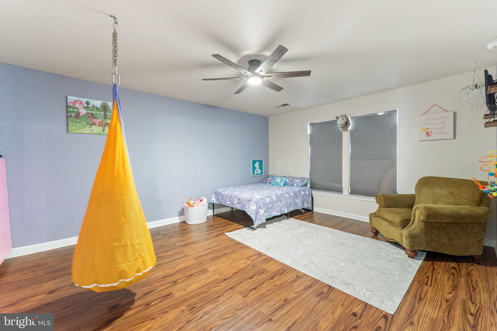 VILLAS AT THE RIDGES - Residential