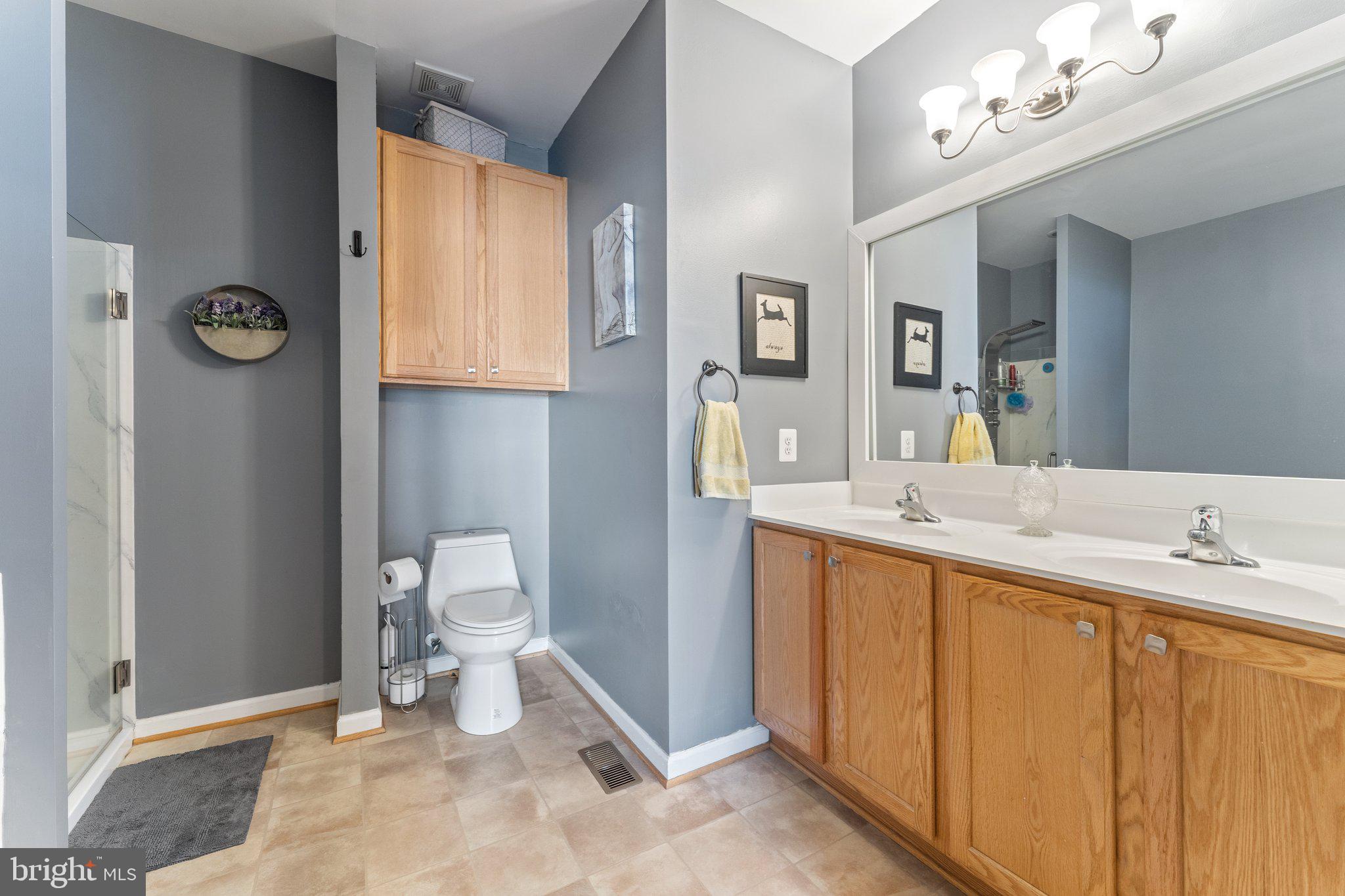 VILLAS AT THE RIDGES - Residential