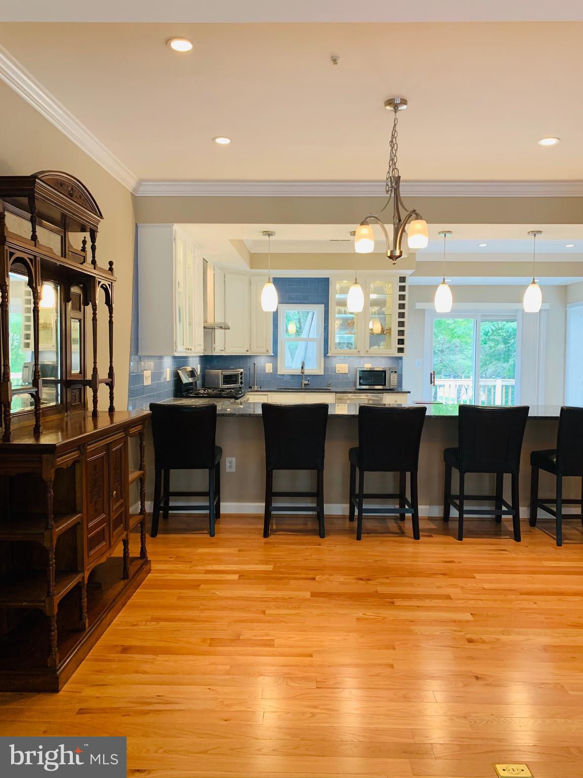 DECOVERLY ADVENTURE - Residential Lease