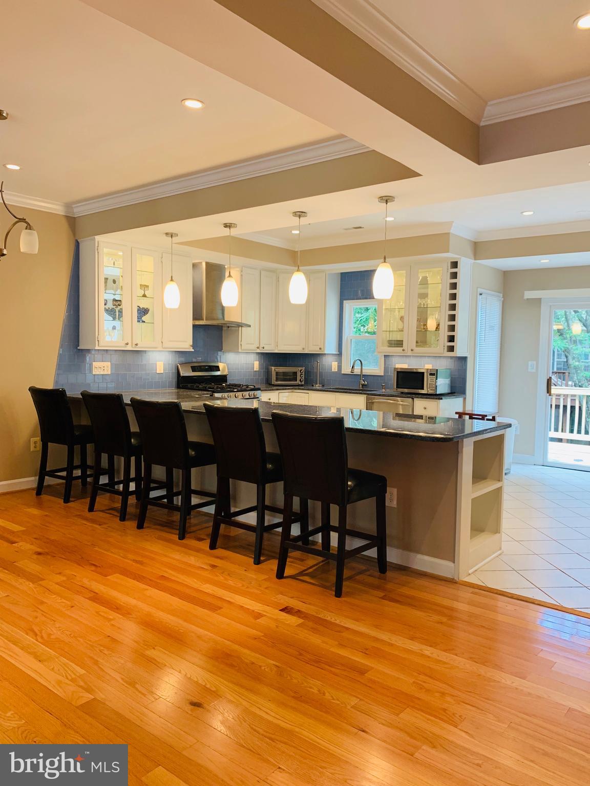 DECOVERLY ADVENTURE - Residential Lease