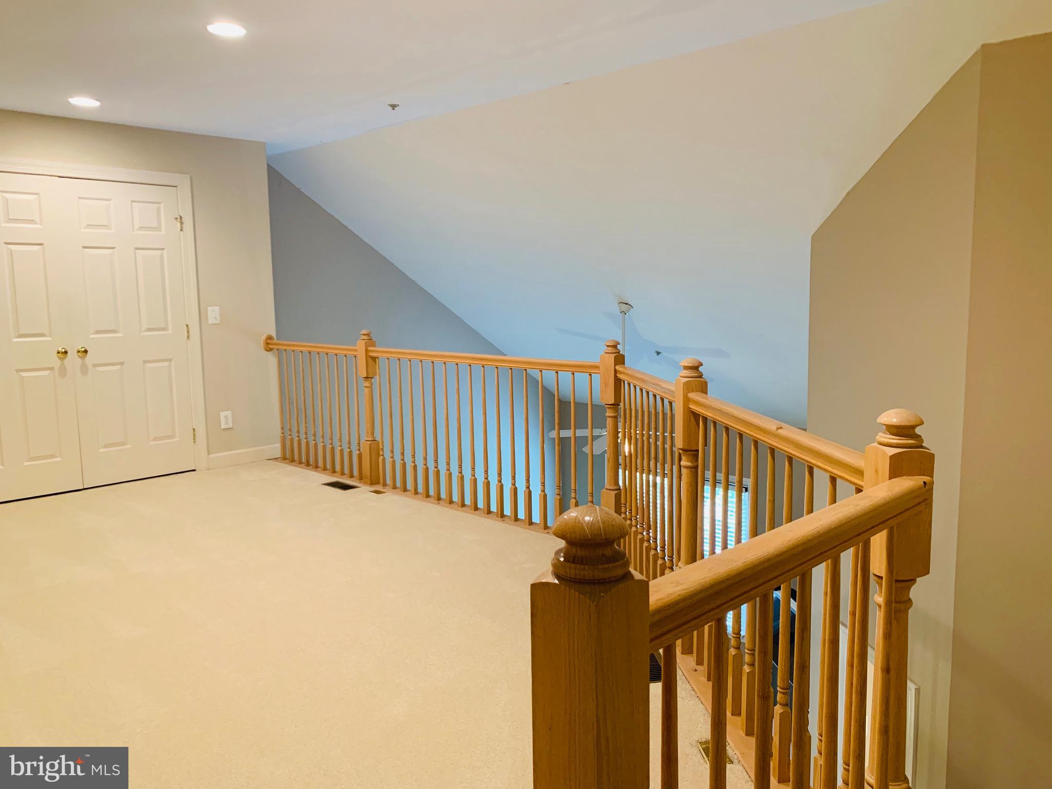 DECOVERLY ADVENTURE - Residential Lease