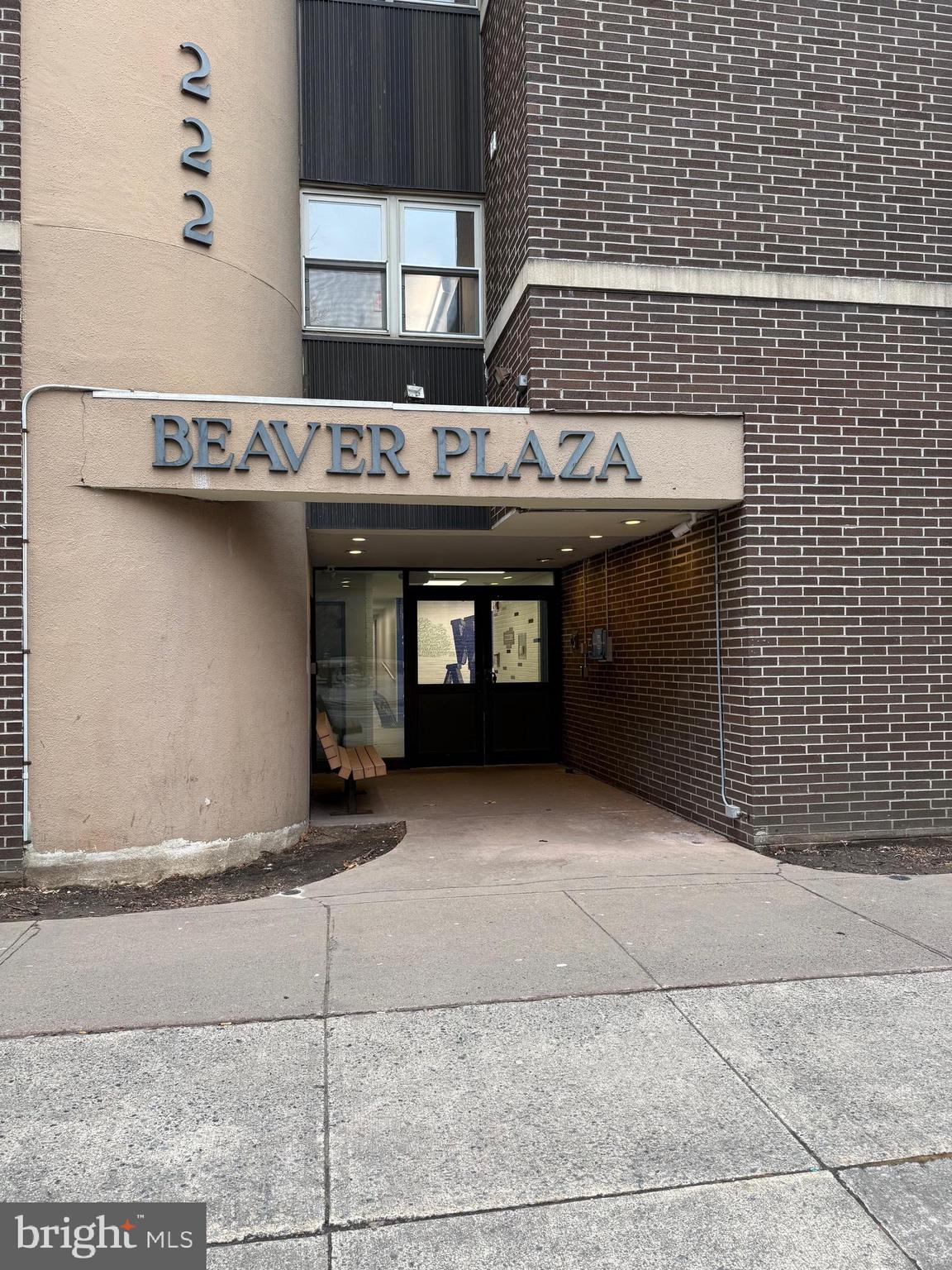BEAVER PLAZA - Residential