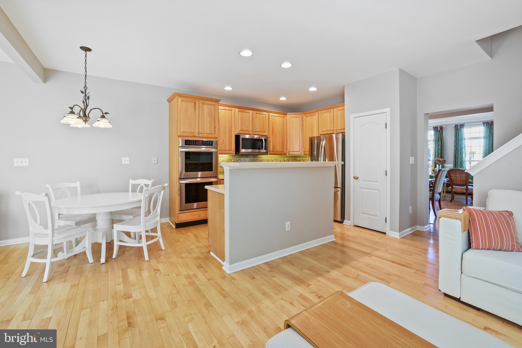 BELMONT LAND BAY - Residential Lease