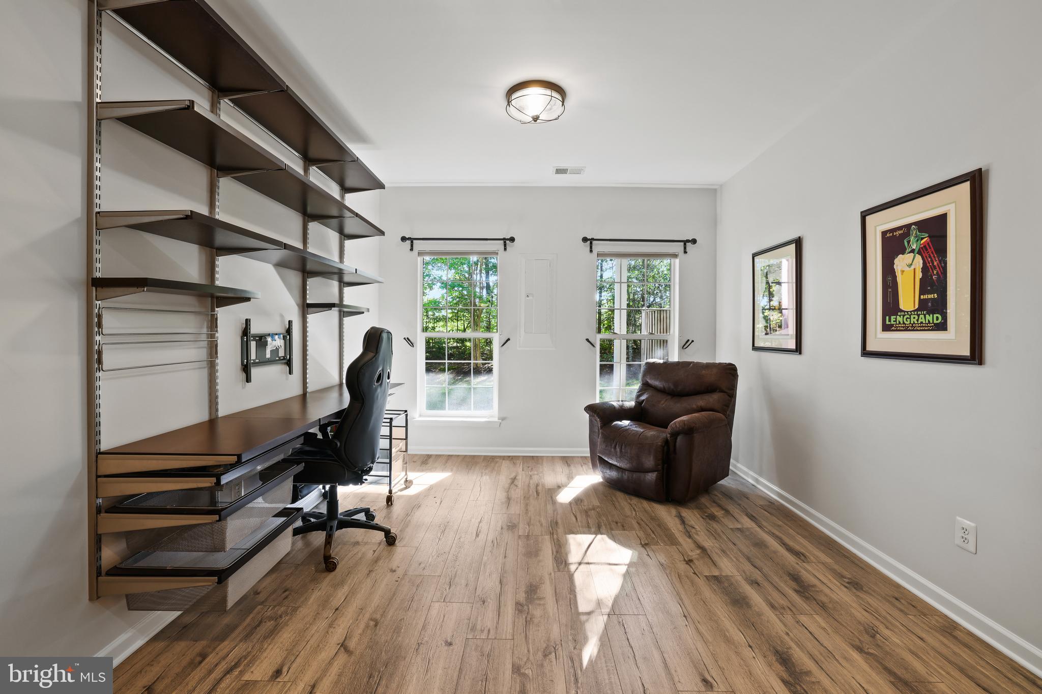 BELMONT LAND BAY - Residential Lease