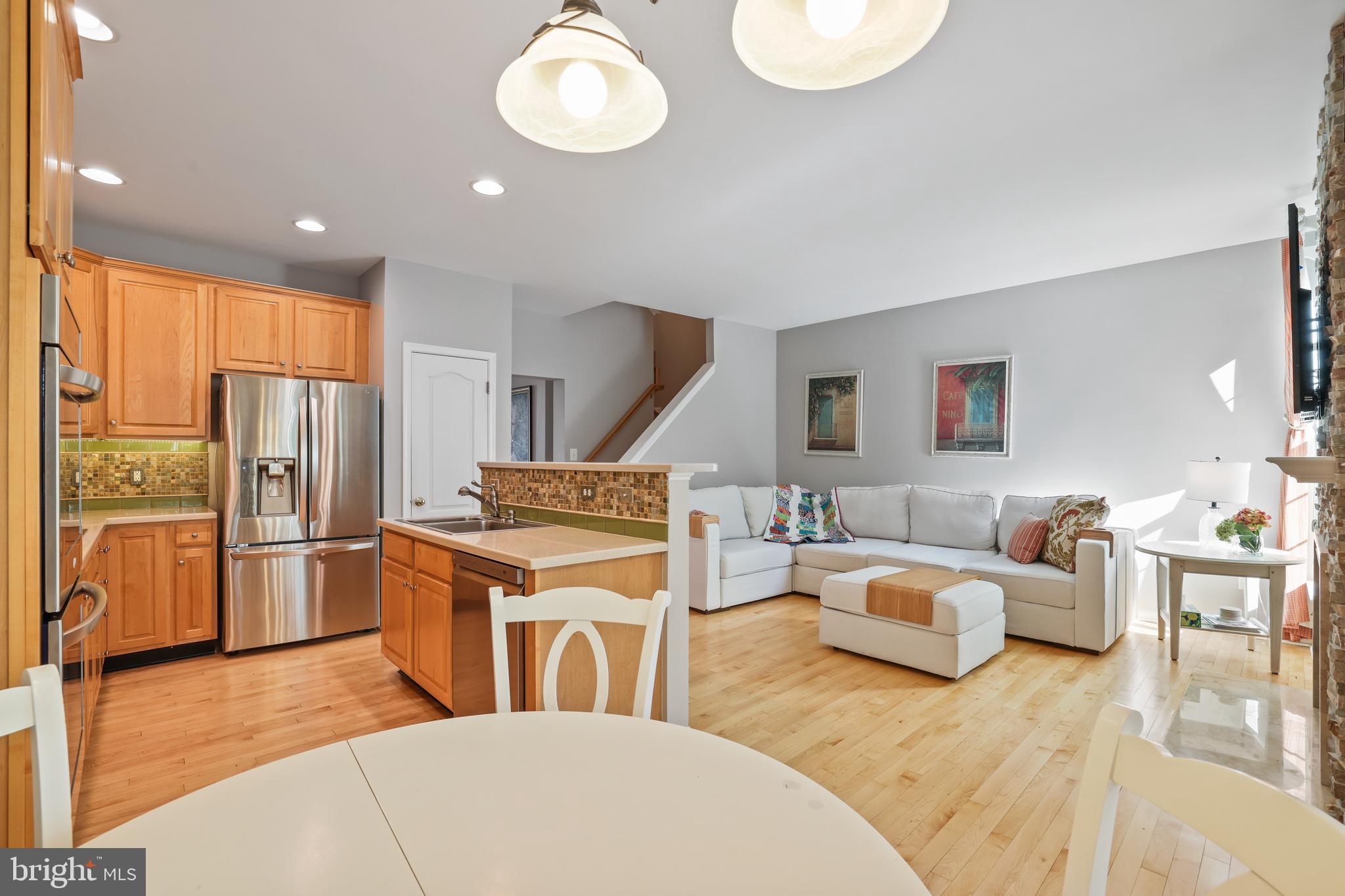 BELMONT LAND BAY - Residential Lease