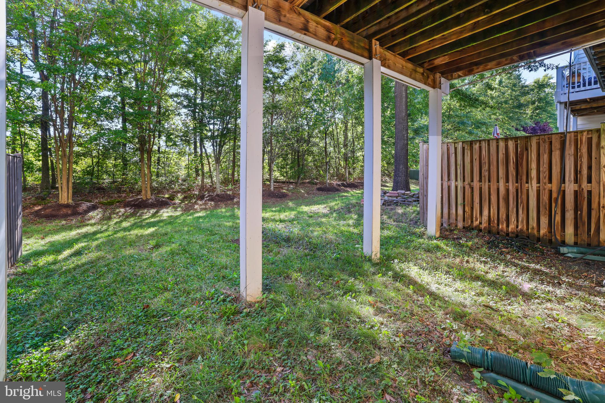 BELMONT LAND BAY - Residential Lease