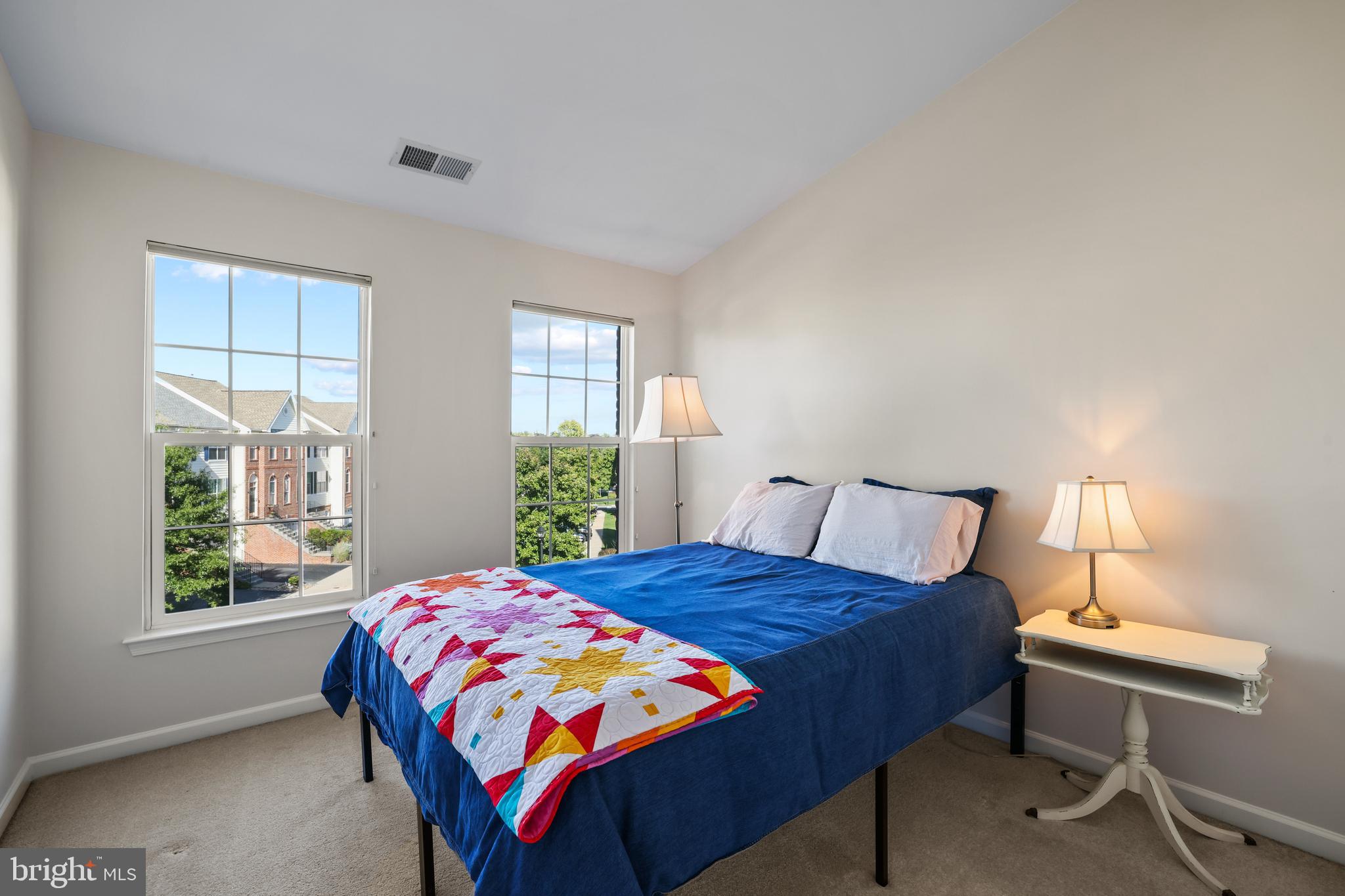 BELMONT LAND BAY - Residential Lease