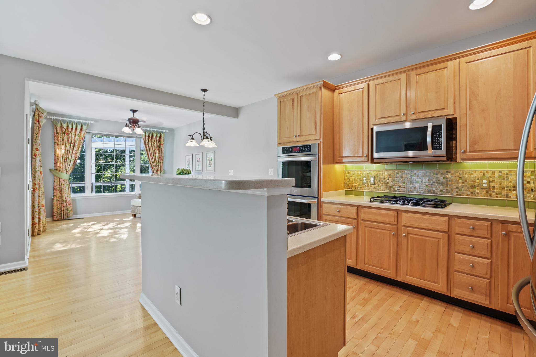 BELMONT LAND BAY - Residential Lease