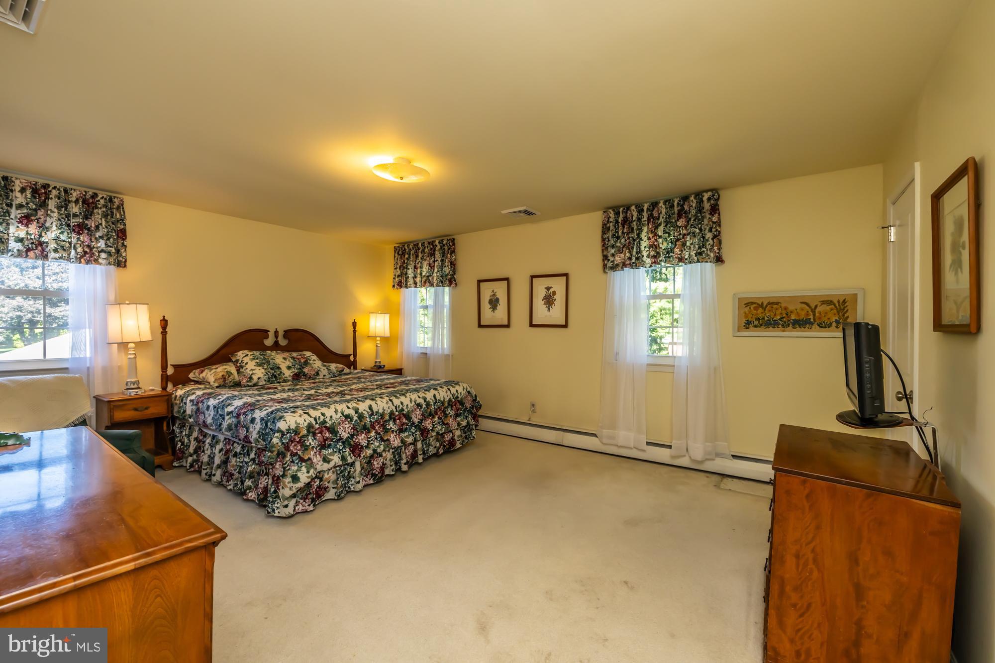 SPRING MILL FARMS - Residential