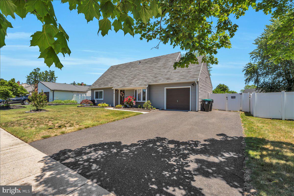 4 PEORIA LANE