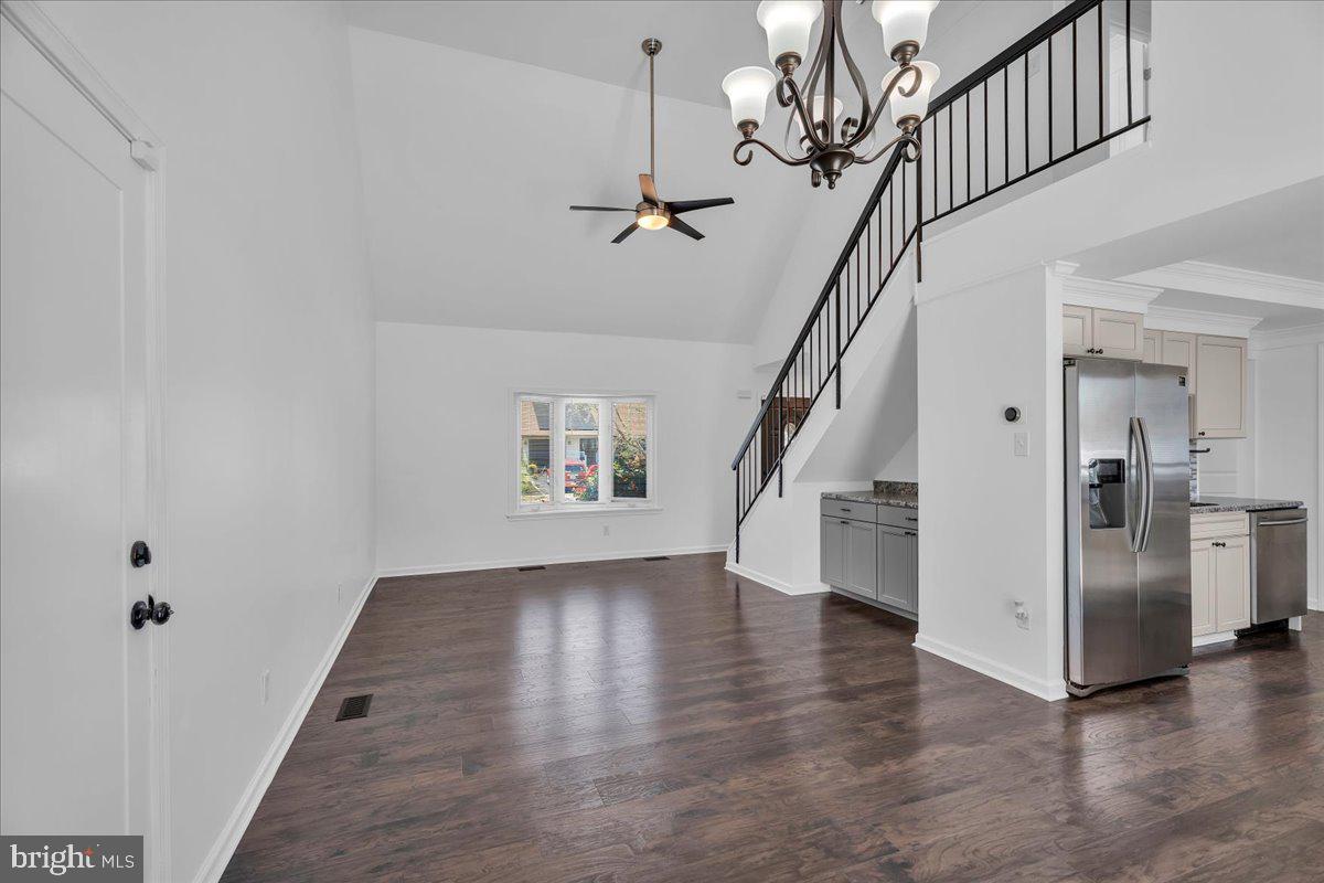 4 PEORIA LANE