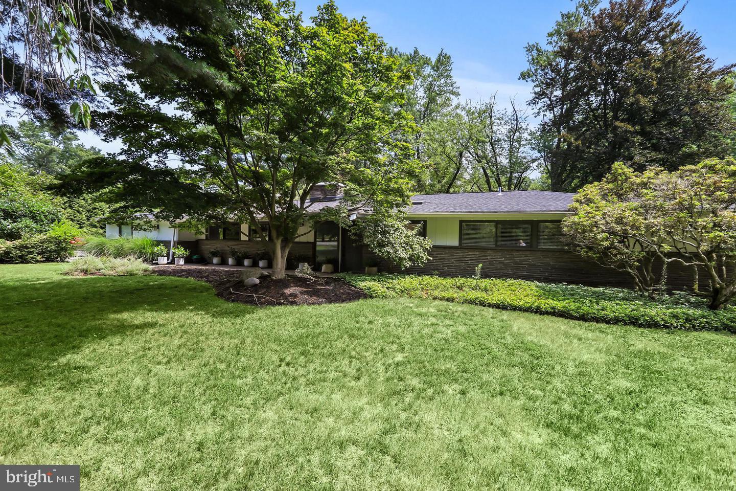 1004 MERCER RD