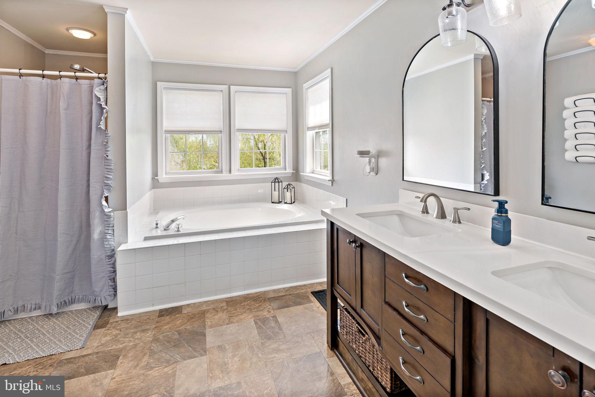 STAR FORT - Residential