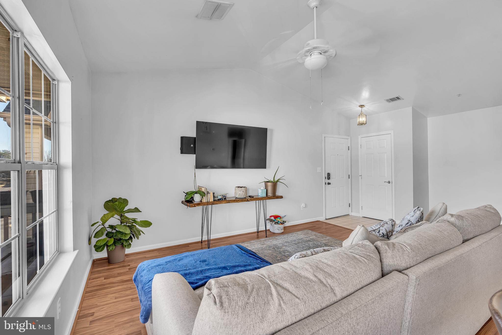 STRATFORD CONDOS - Residential Lease