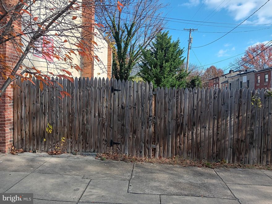 Build the investment of your dreams in this lot located in the bursting neighborhood of Hollins Market. This property offers a wonderful opportunity not only to create and design your own home where daily conveniences are accessible, but also a chance for business opportunities. The high quality traffic count and the surge of new businesses due to the renovated Hollins Market, makes this place an ideal location for investment. Don't miss out this opportunity, schedule your showings today!