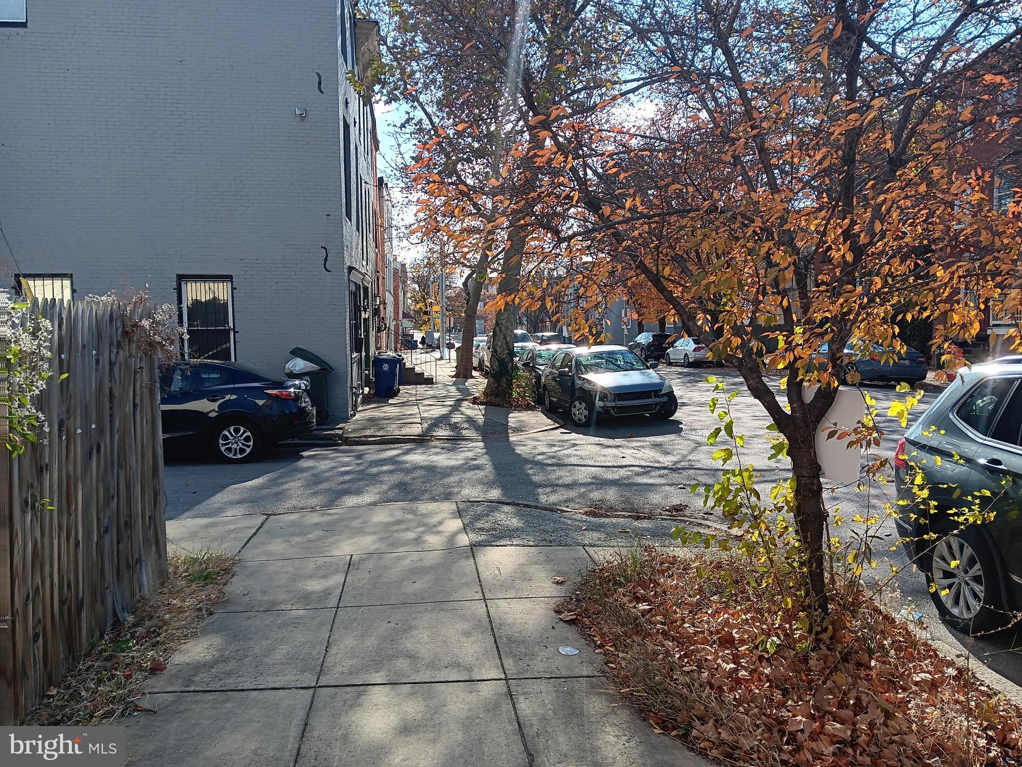 HOLLINS MARKET - Land