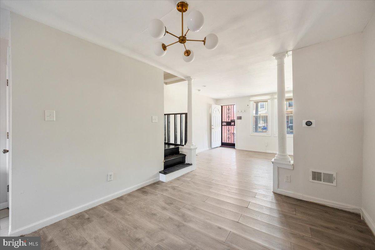 PHILADELPHIA (WEST) - Residential