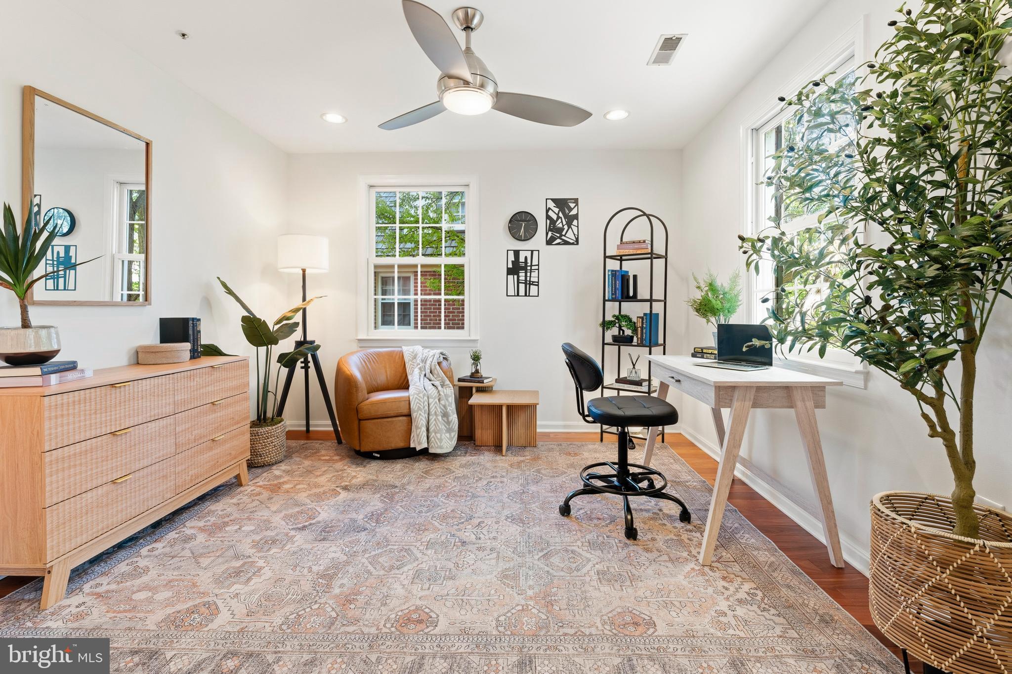 KENTLANDS GATEHOUSE - Residential