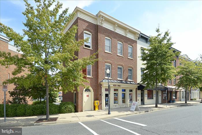 KENTLANDS GATEHOUSE - Residential