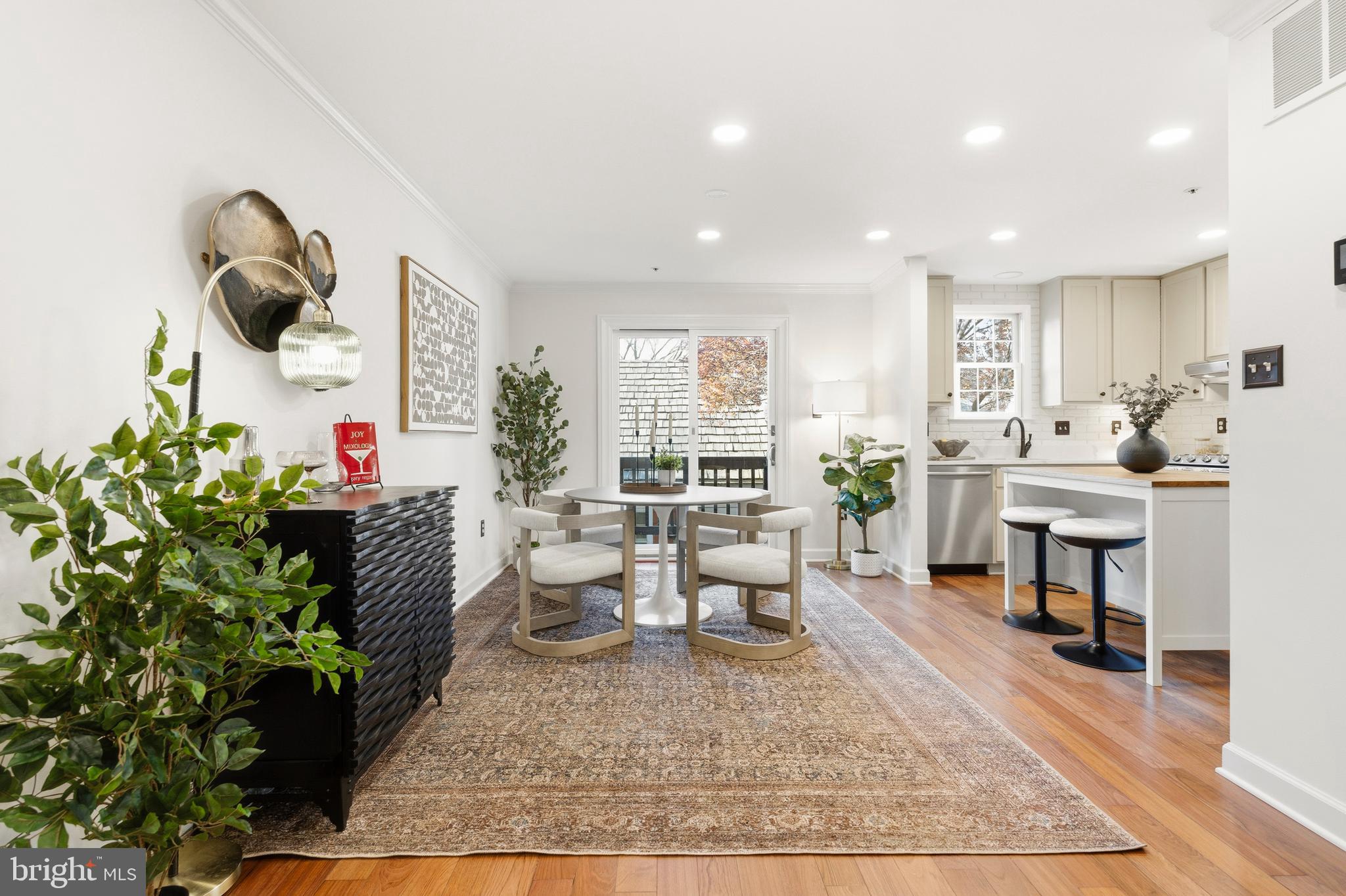 KENTLANDS GATEHOUSE - Residential