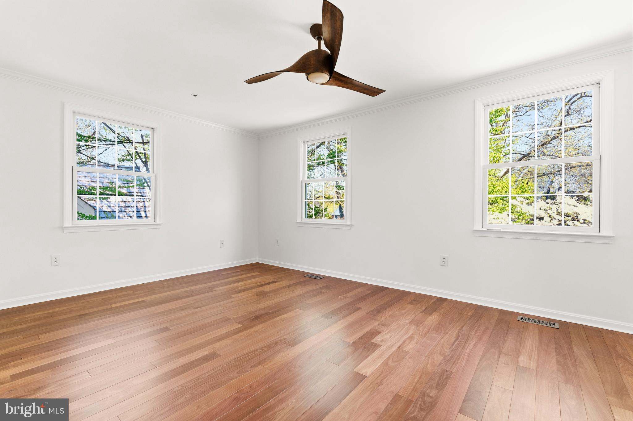 KENTLANDS GATEHOUSE - Residential