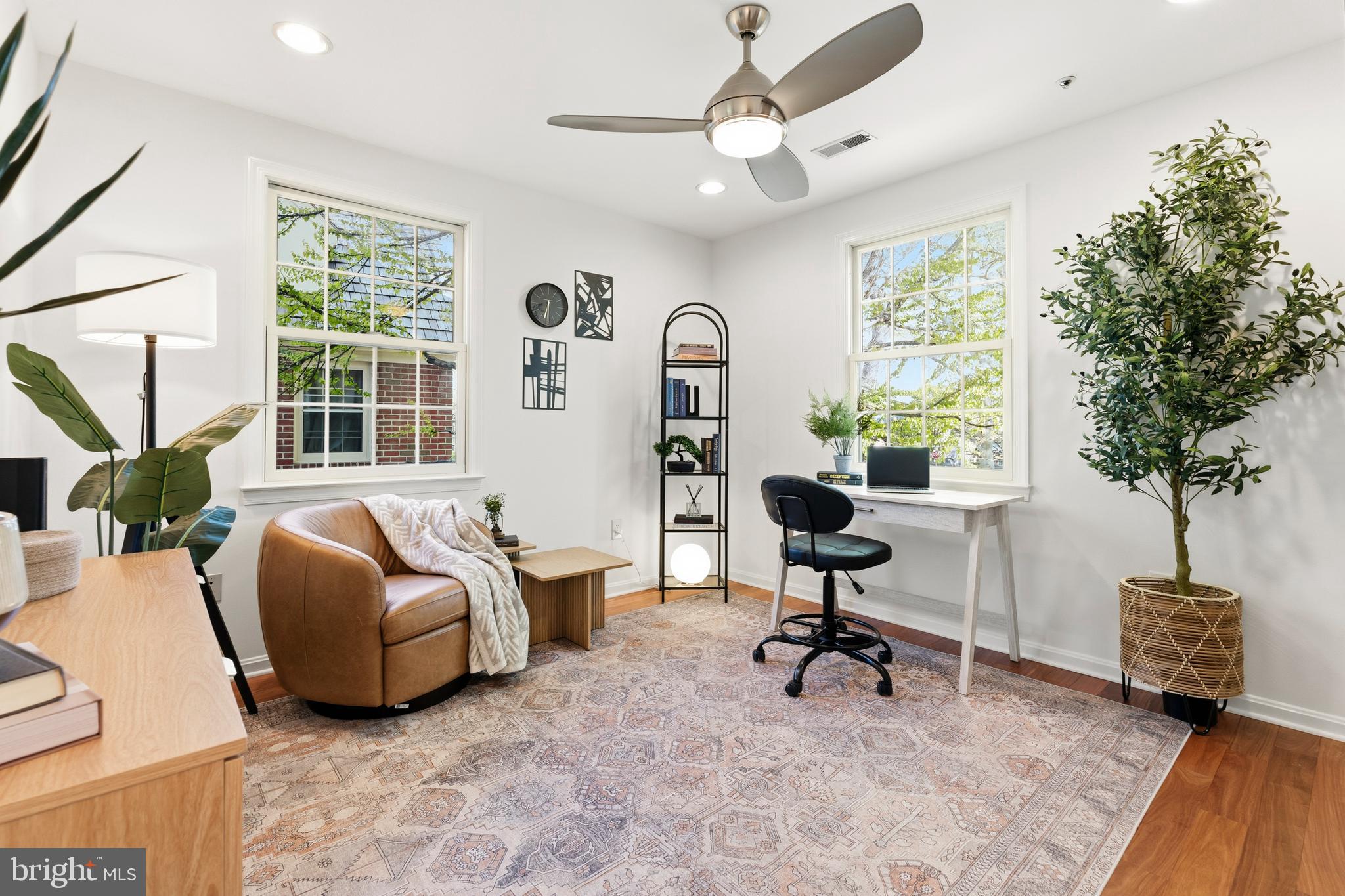 KENTLANDS GATEHOUSE - Residential