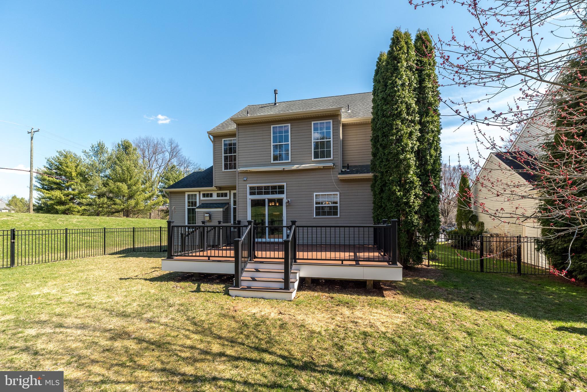 SUMMERMEADOW - Residential