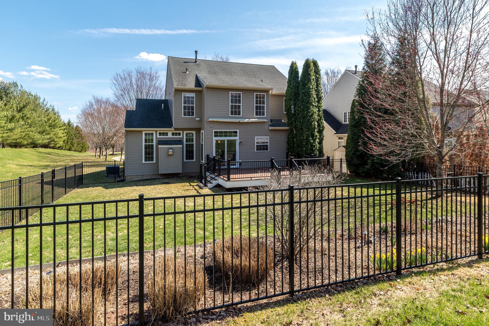 SUMMERMEADOW - Residential