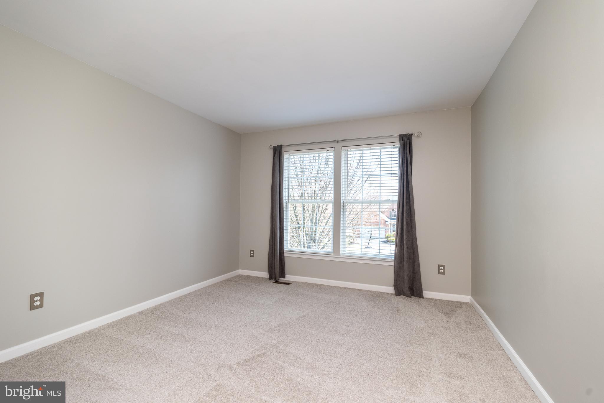 SUMMERMEADOW - Residential