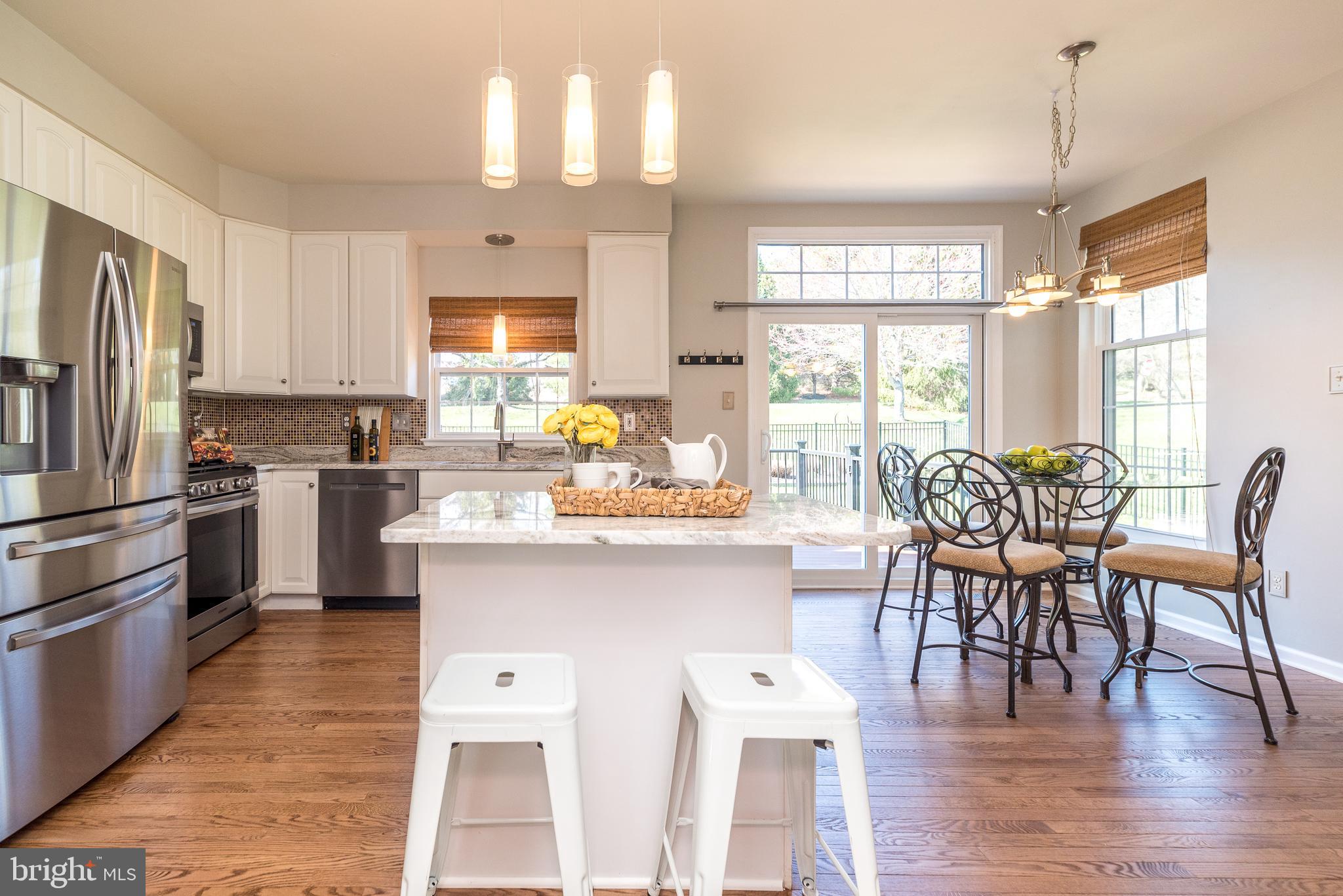 SUMMERMEADOW - Residential