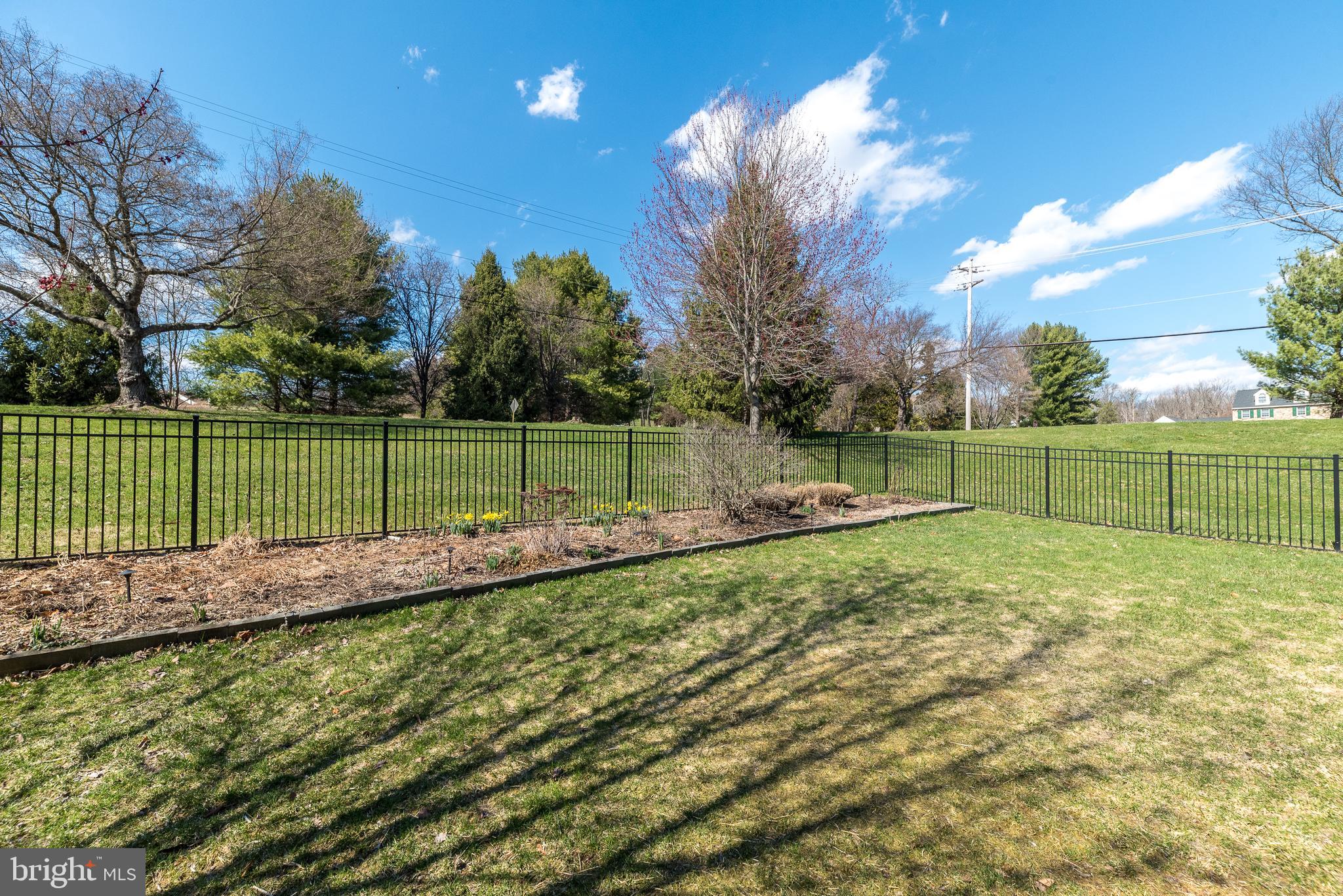 SUMMERMEADOW - Residential