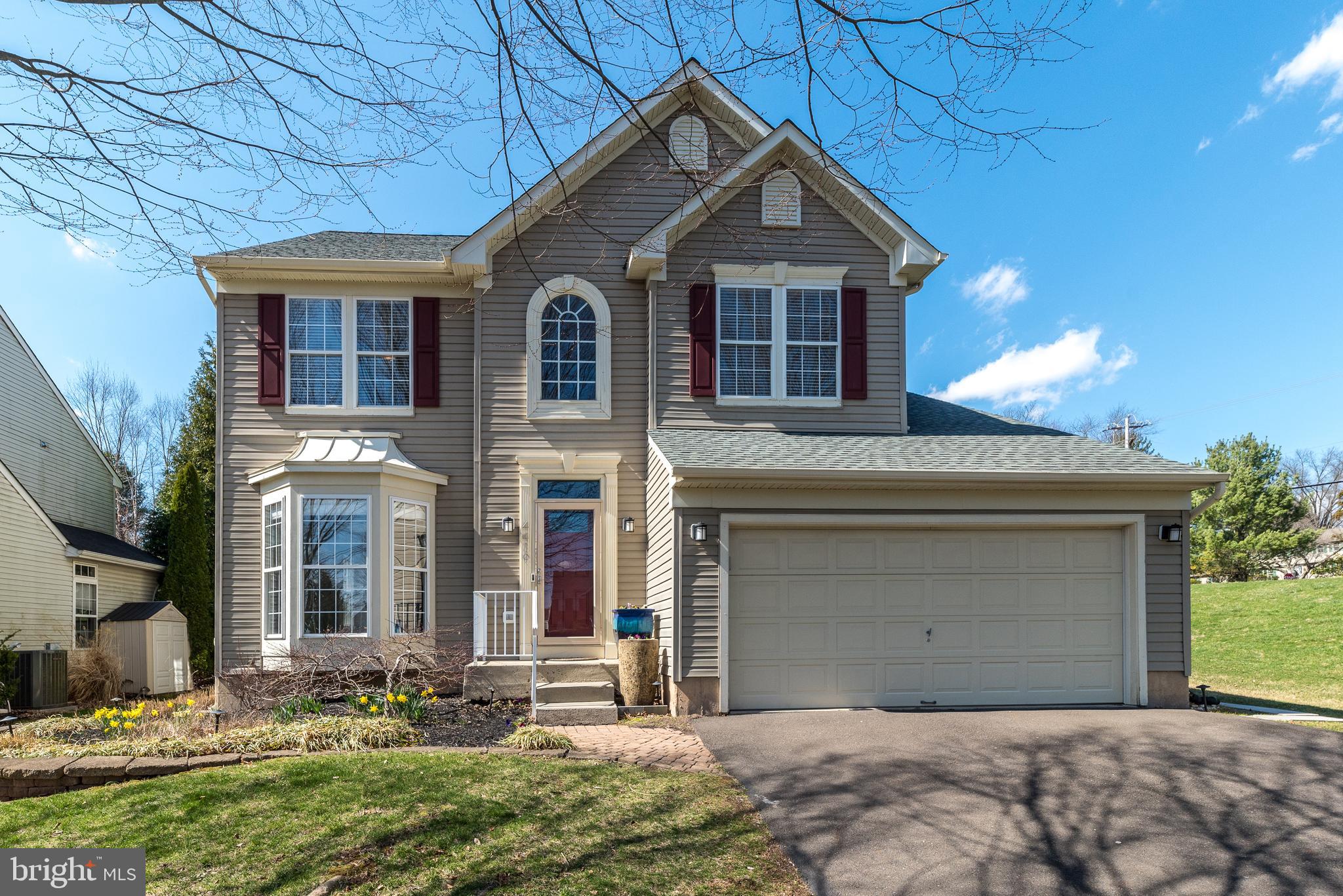 SUMMERMEADOW - Residential