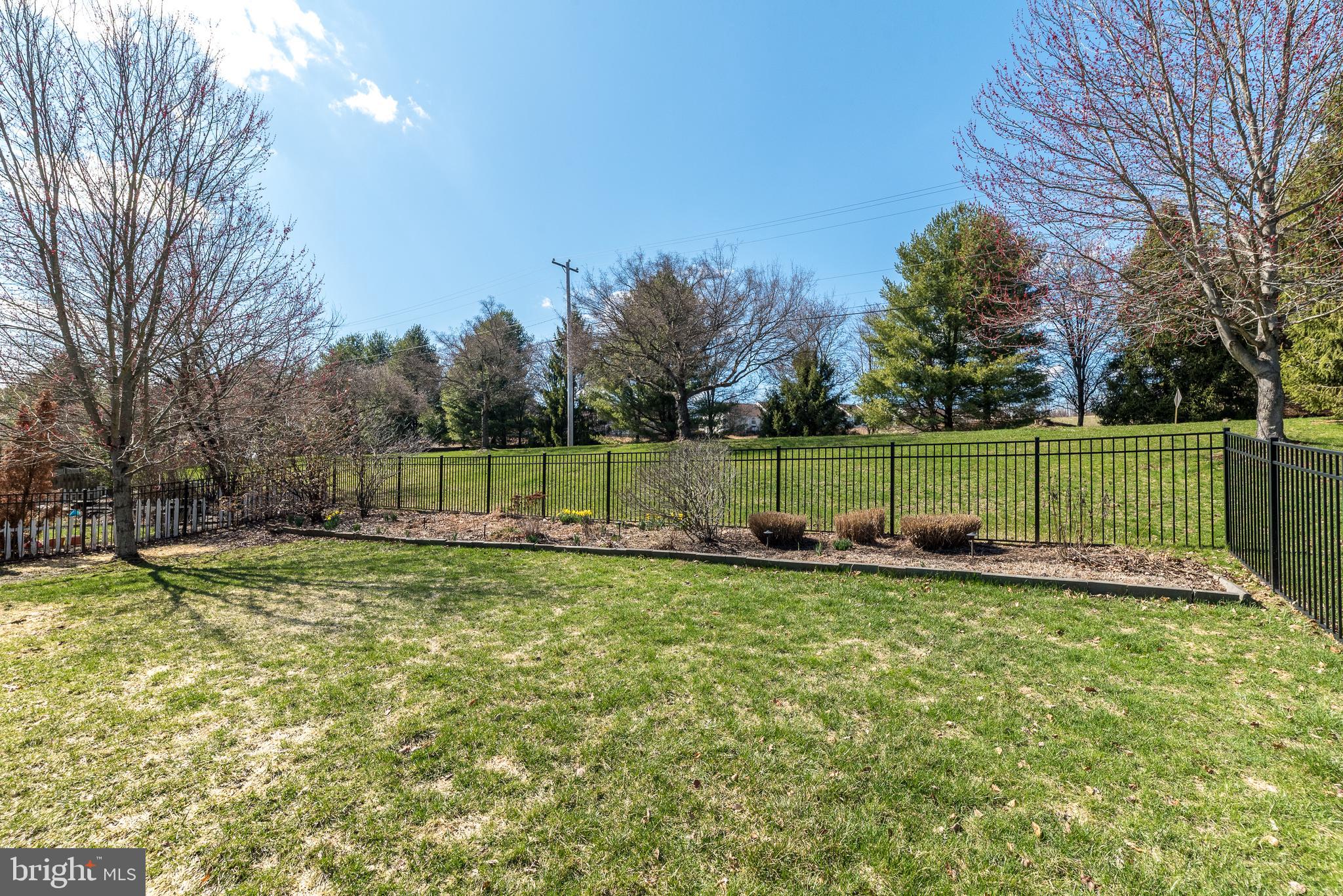 SUMMERMEADOW - Residential