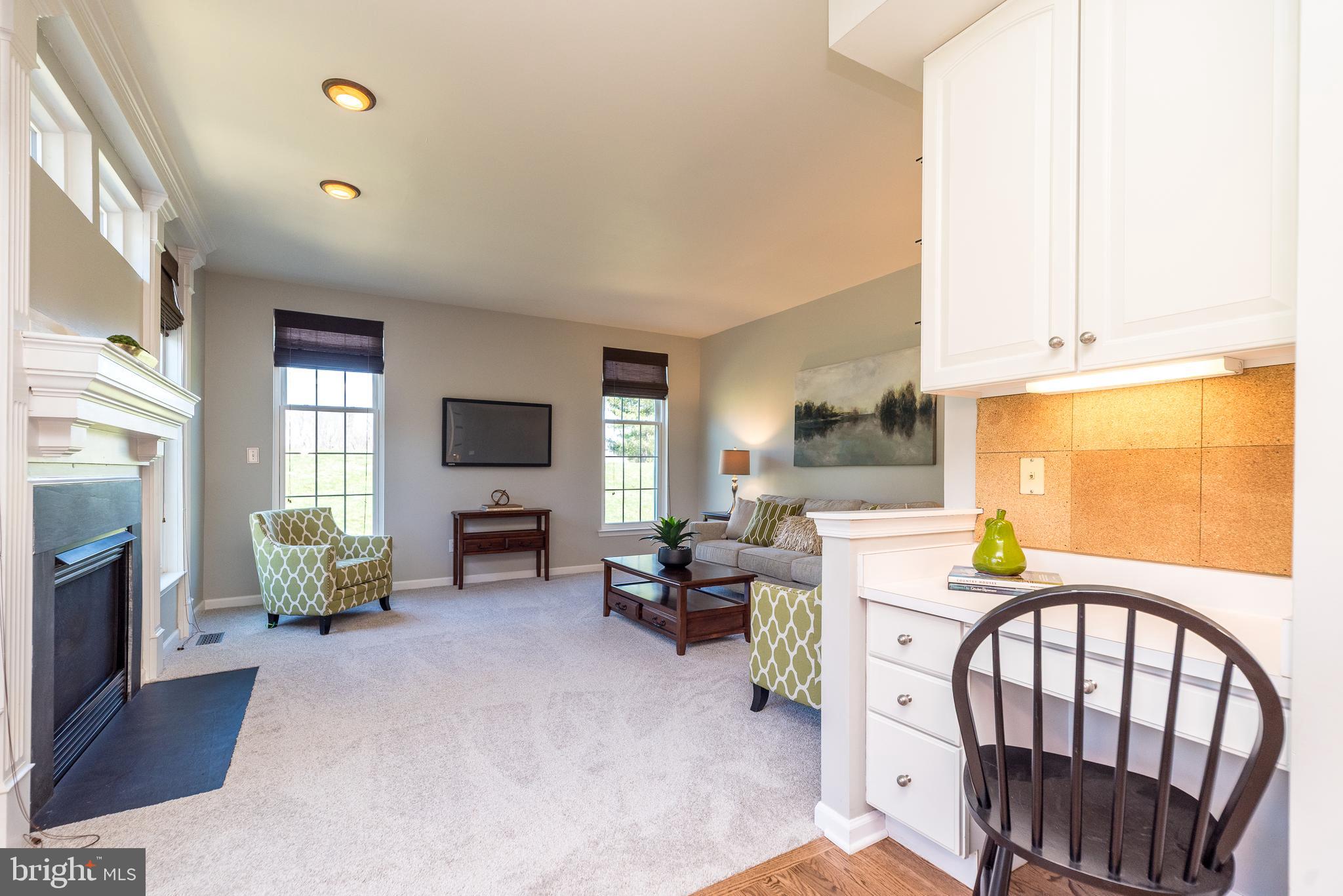 SUMMERMEADOW - Residential