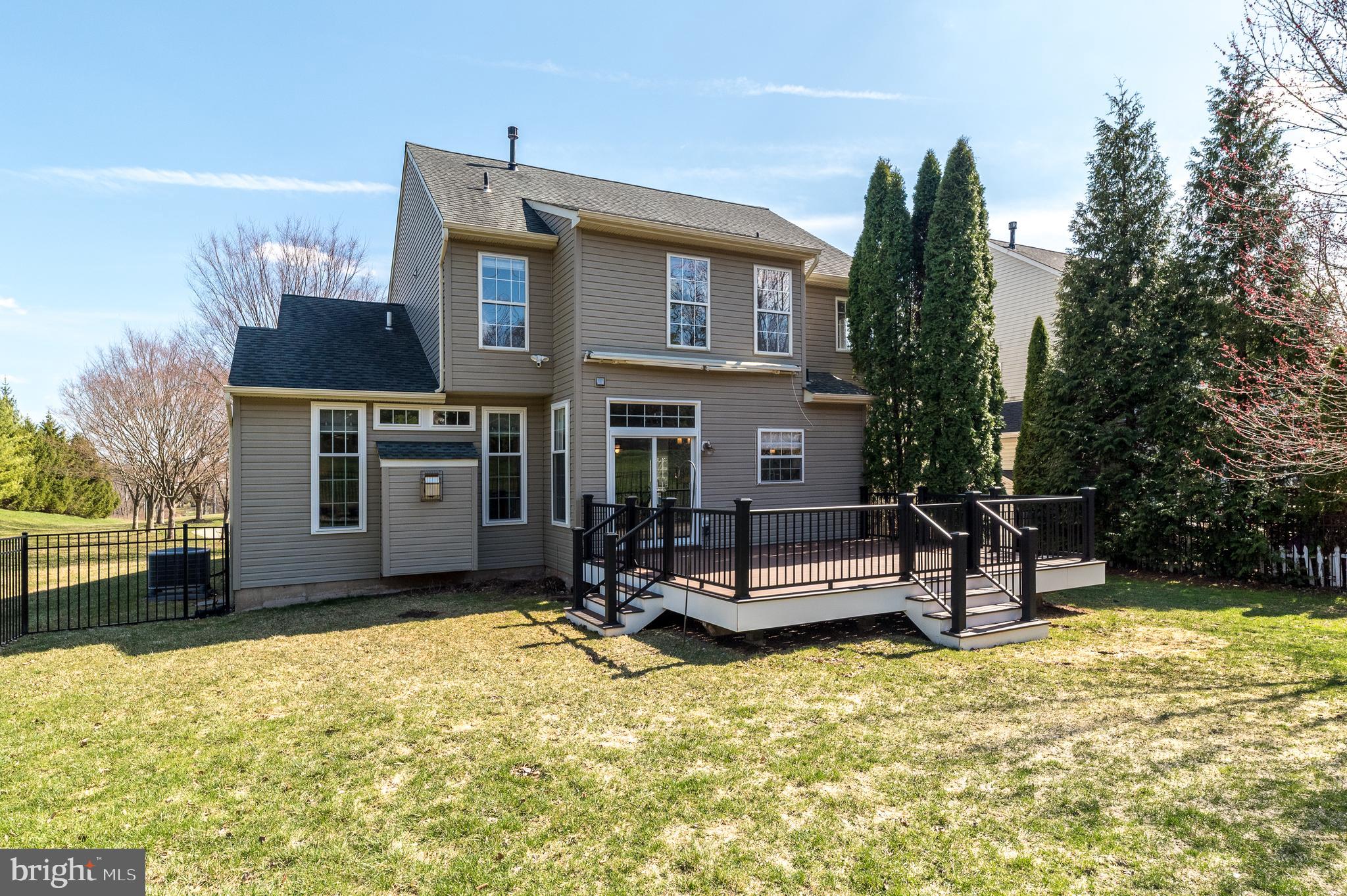 SUMMERMEADOW - Residential