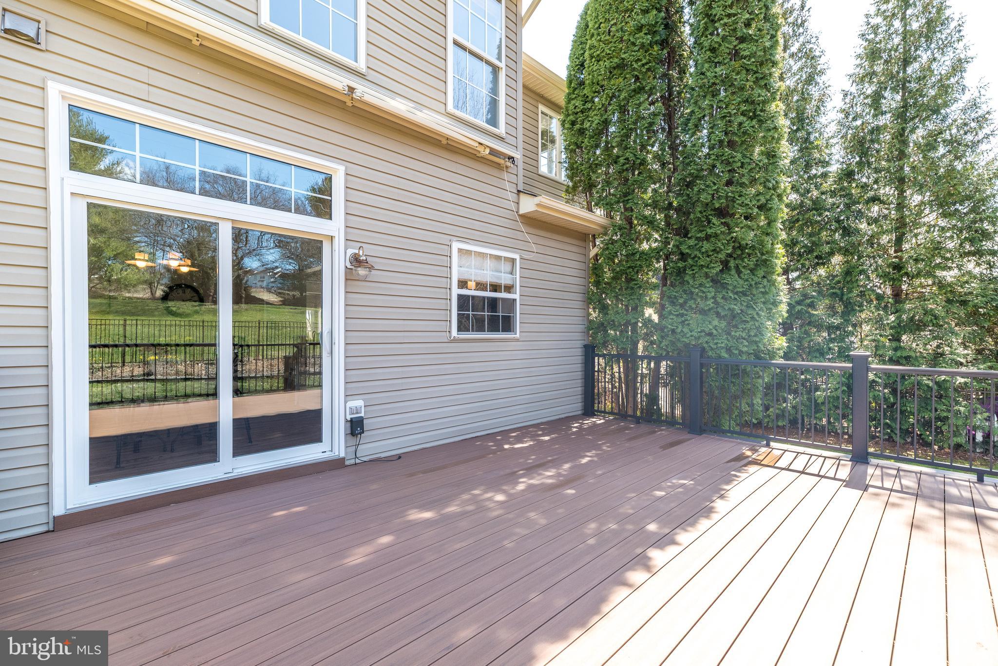 SUMMERMEADOW - Residential