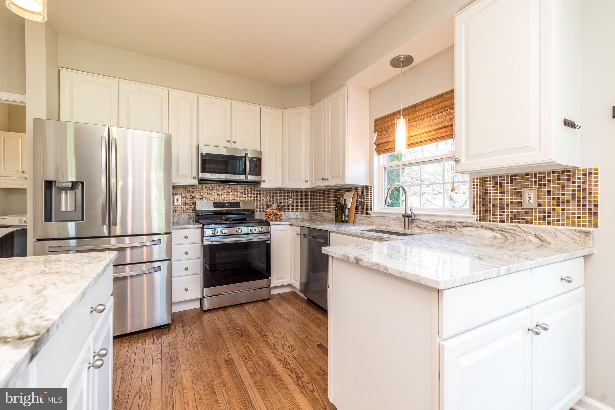 SUMMERMEADOW - Residential